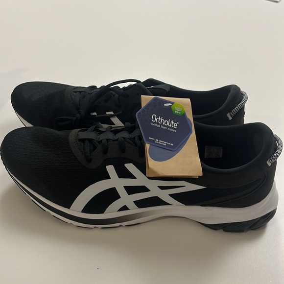 ASICS black tennis shoes new with tags - Picture 2 of 8